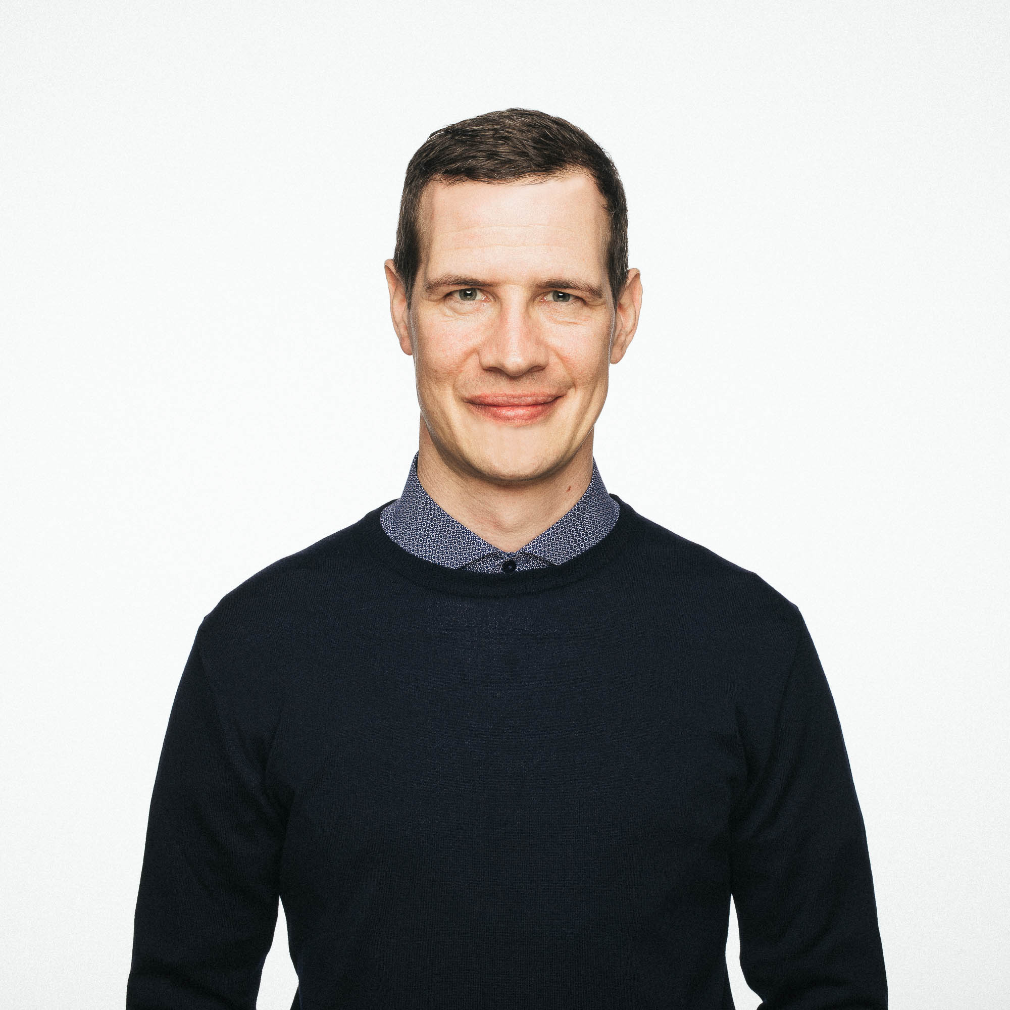 Export x3 Headshoots Adrian05638 Bearbeitet 2 Capture